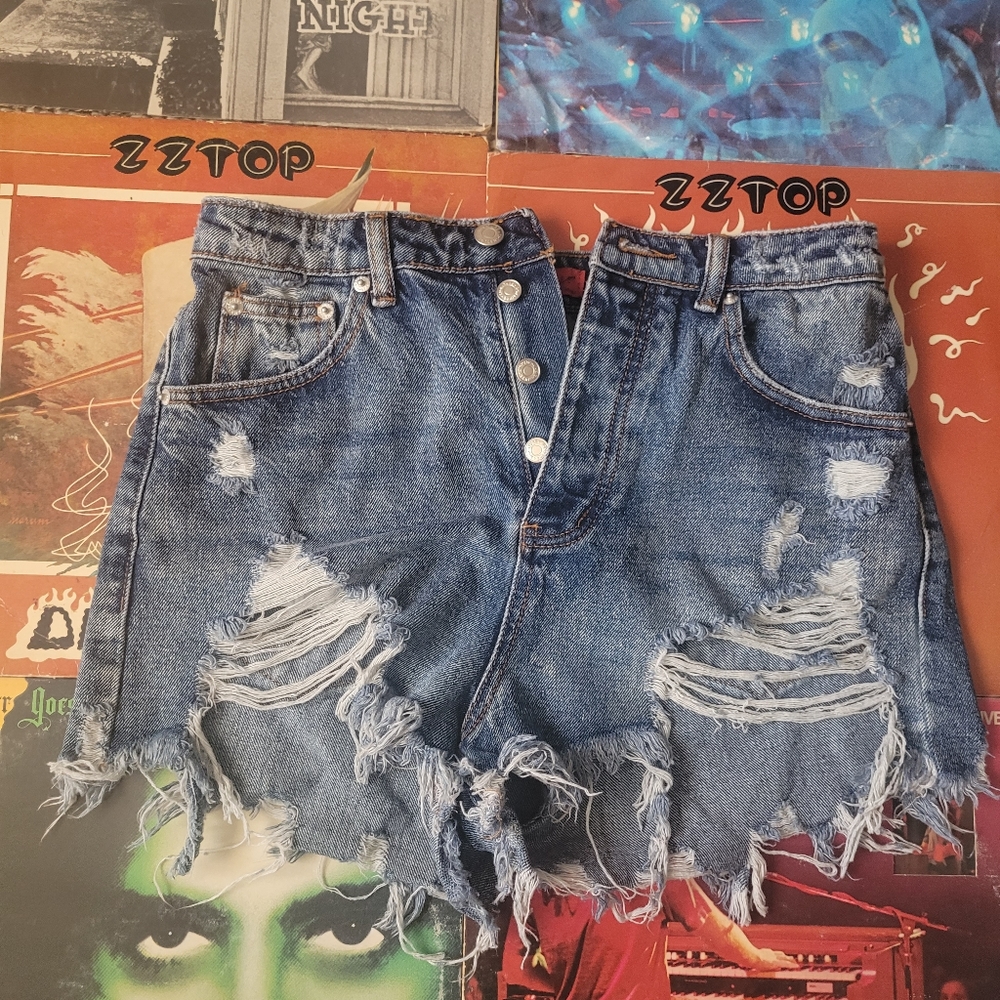 Signature Size Medium Denim Shorts.